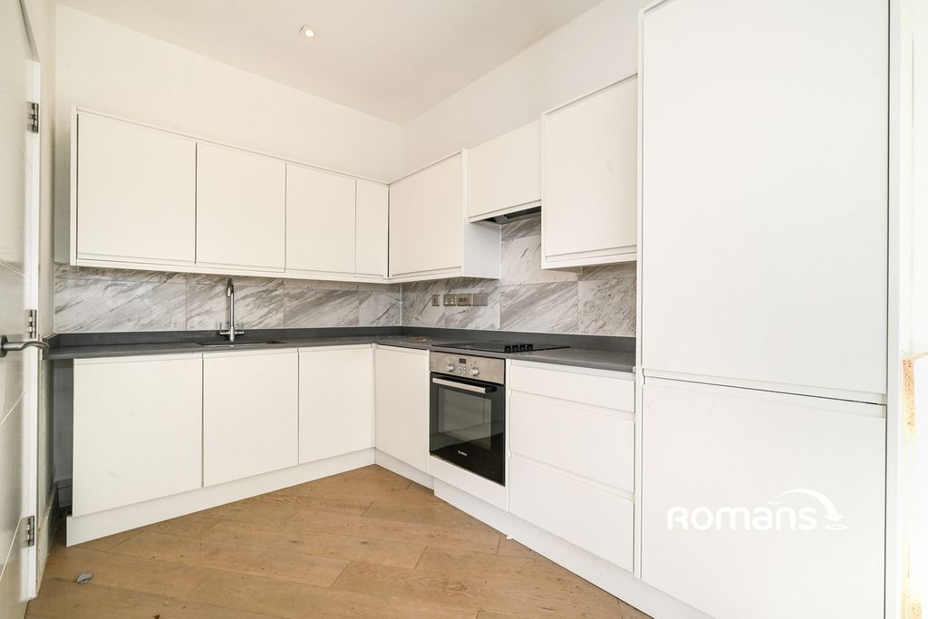 Property photo 2 of 9 Photo