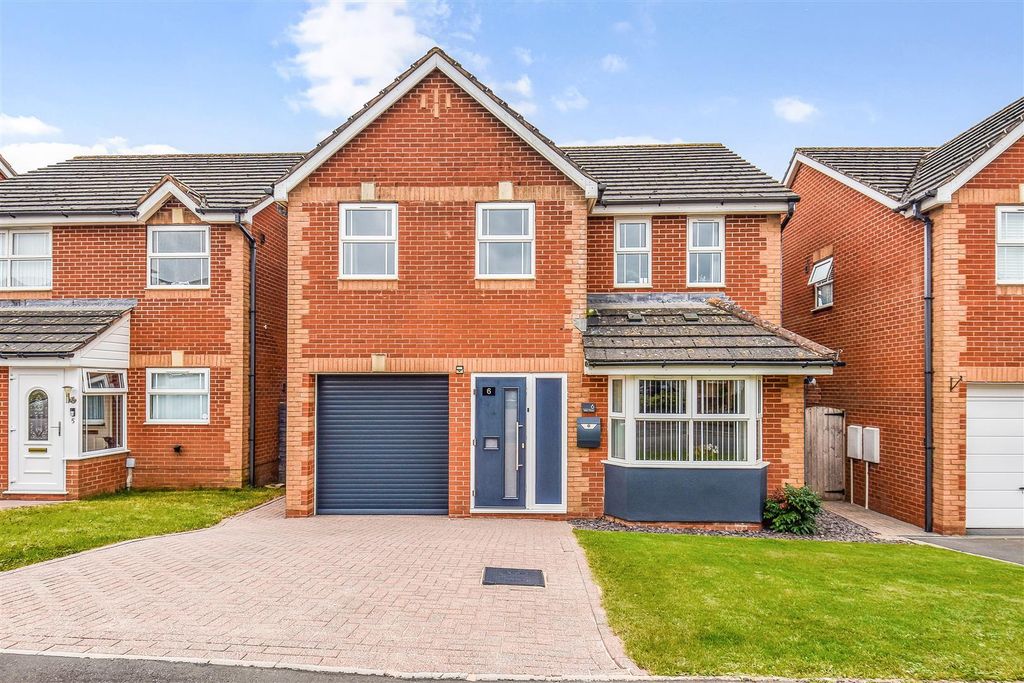 Property photo 1 of 30 Ph29_6489629.Jpg