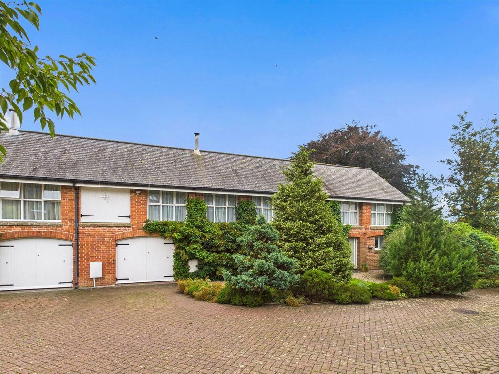 Property photo 1 of 21 Front