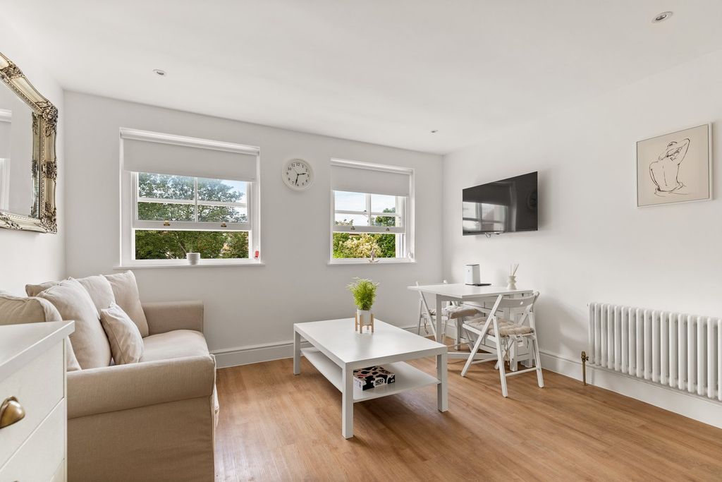 Additional image 8 of 10 bed block of flats for saleThe Bayle, Folkestone CT20