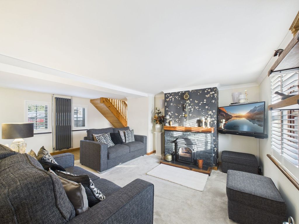 Property photo 3 of 36