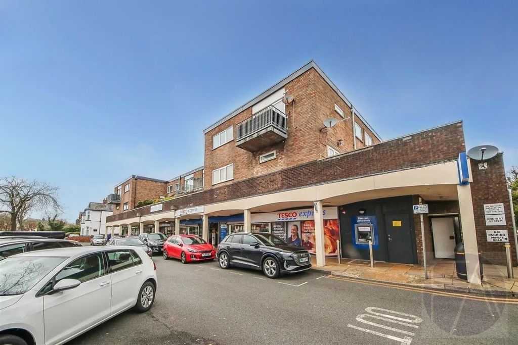 Property photo 1 of 15 4411180