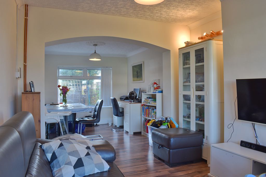 Property photo 2 of 9 Photo 7