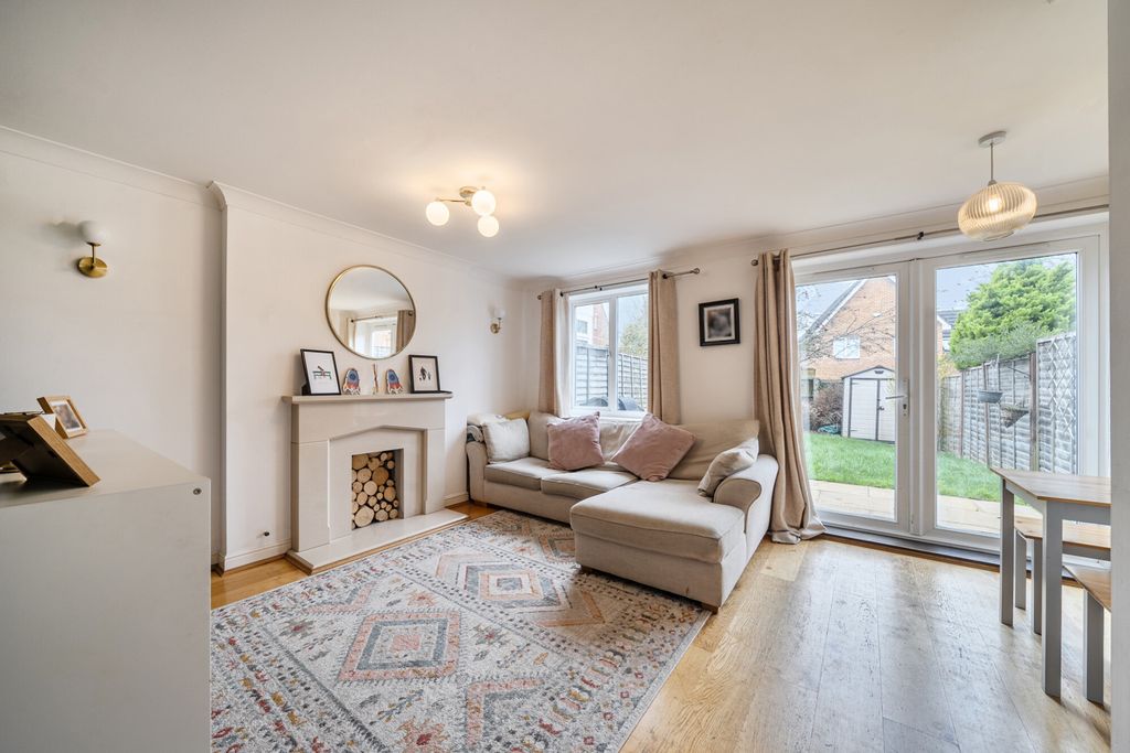 Property photo 2 of 20 Reception