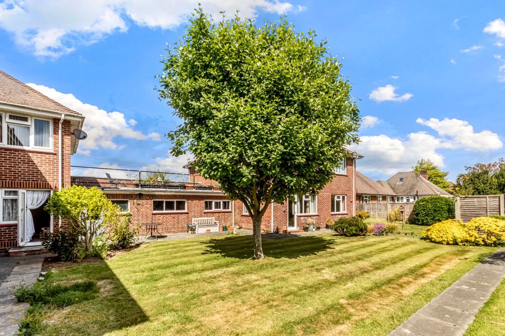 Additional image 9 of 2 bed flat for saleSt. Marys Close, Littlehampton BN17