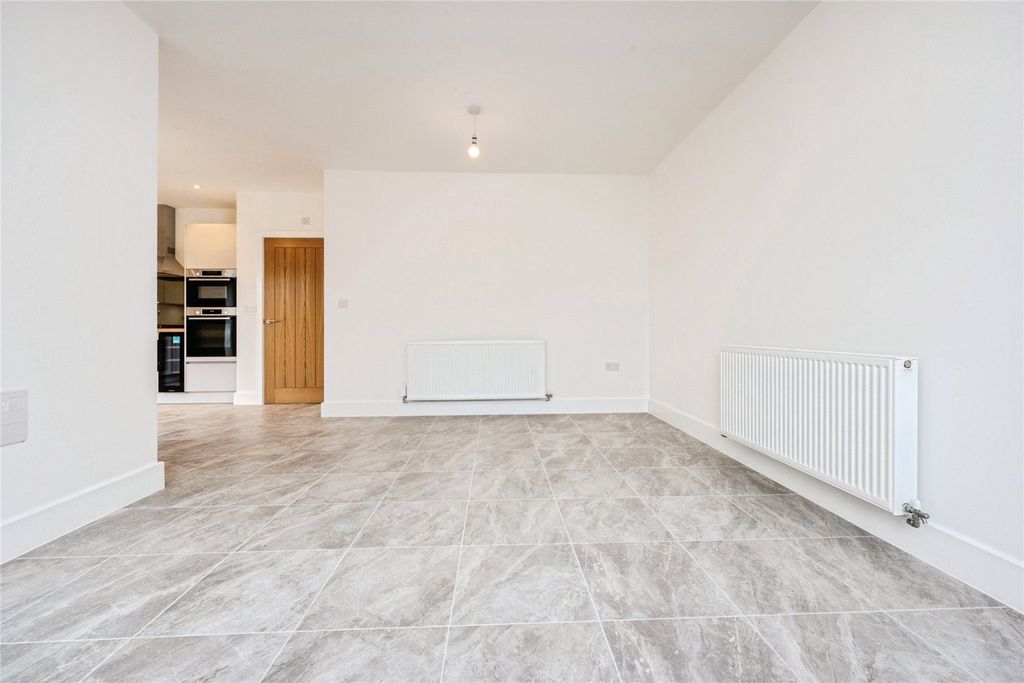 Property photo 3 of 7 Picture No. 23