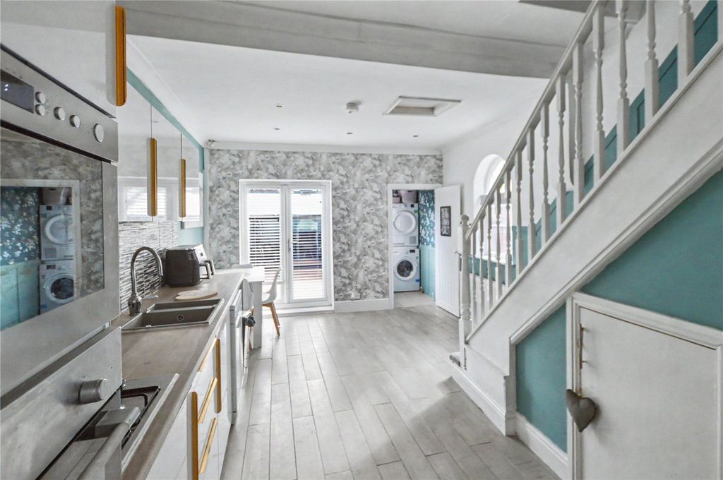 Property photo 3 of 11 Picture No. 09