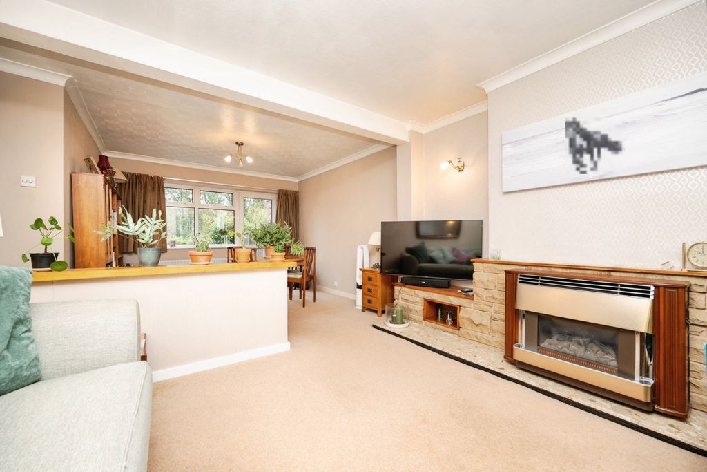 Property photo 3 of 28 Pbox-Img.Jpg
