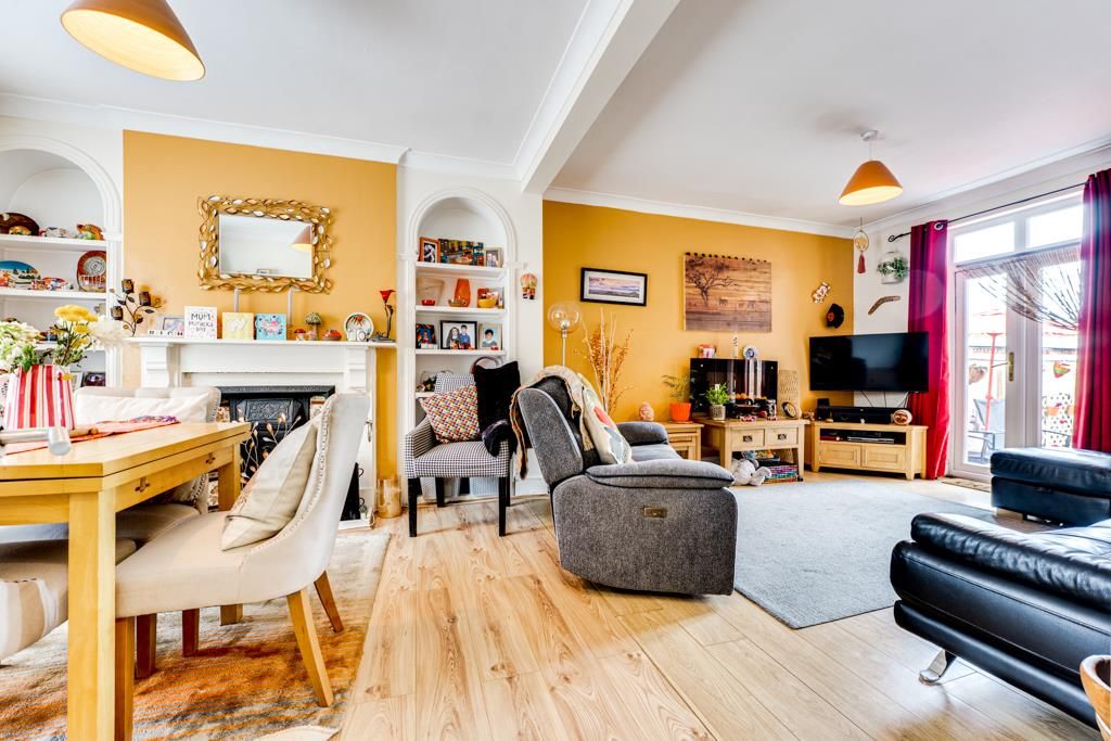 Property photo 3 of 30 31 Lawson Street, Kettering-20.Jpg