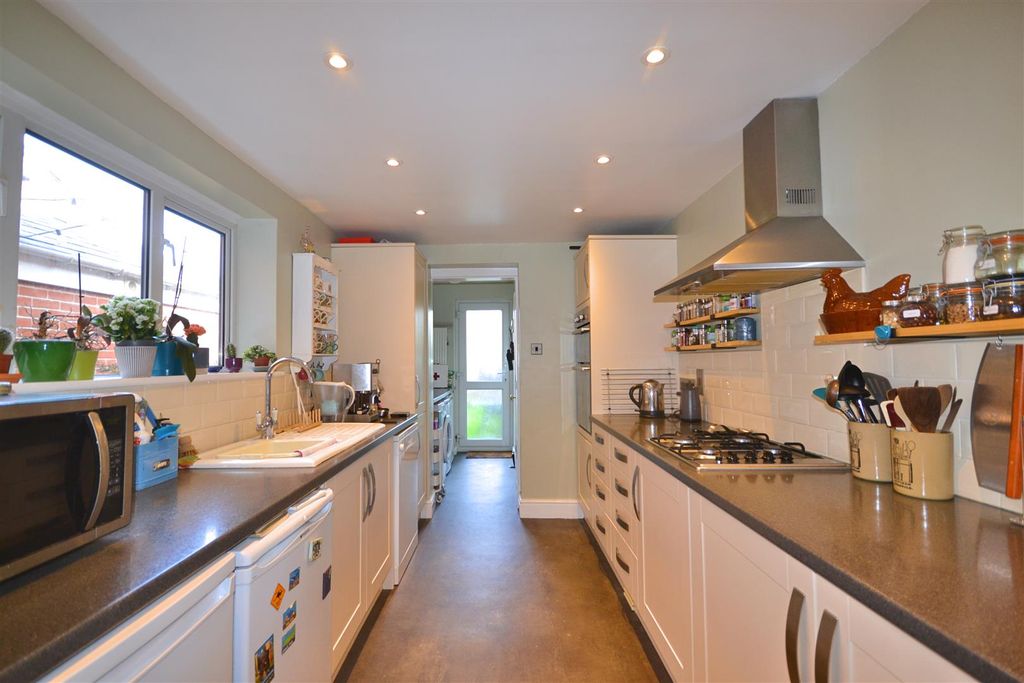 Property photo 3 of 13 0020.Png