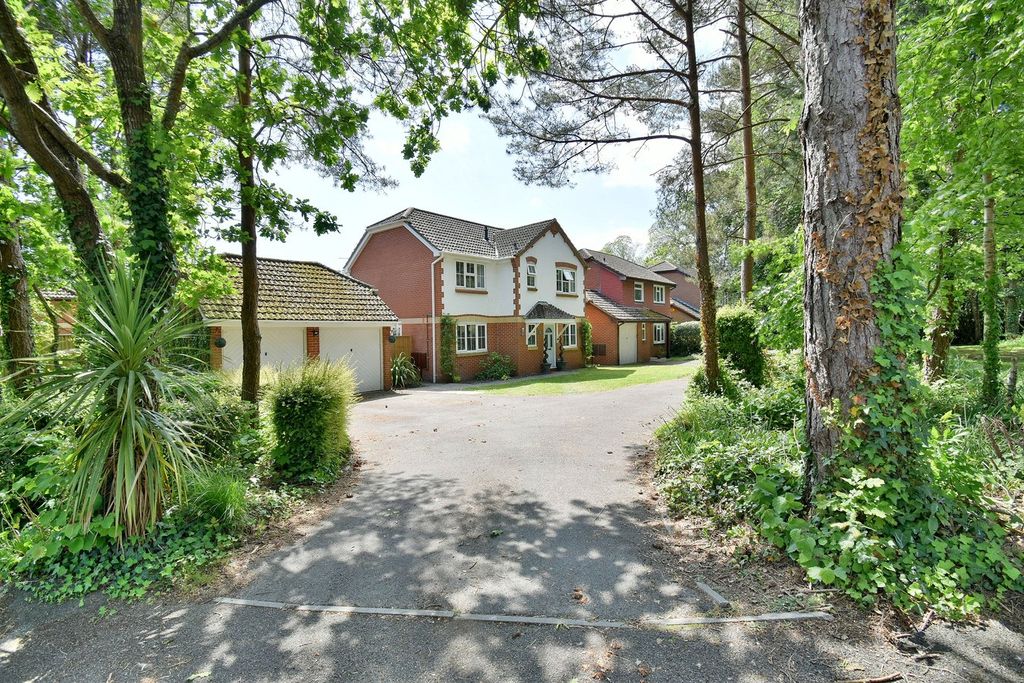 Property photo 3 of 18