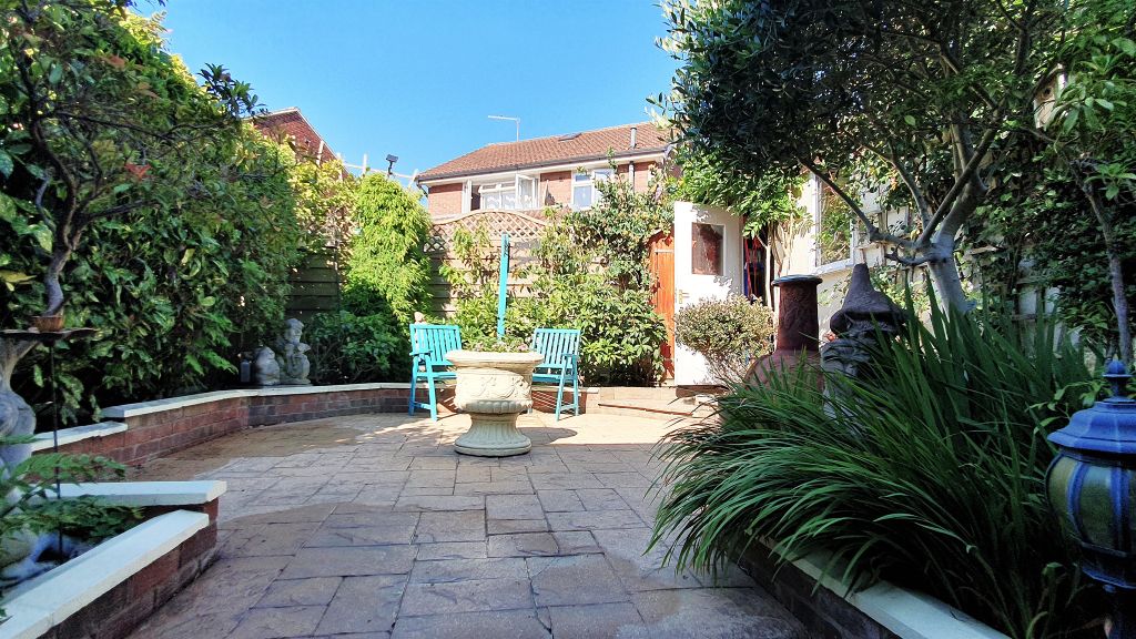 Property photo 2 of 13