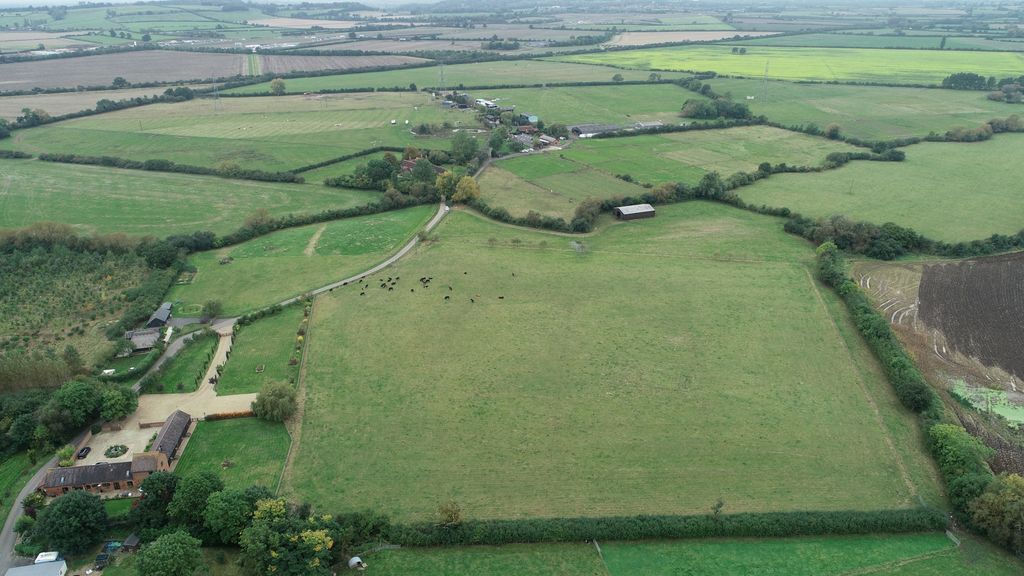 Property photo 3 of 4 Photo 3