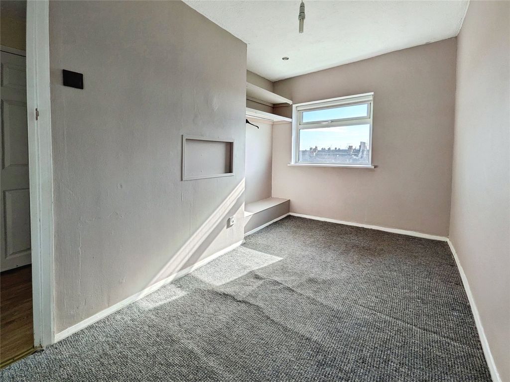 Property photo 3 of 5 Picture No. 01