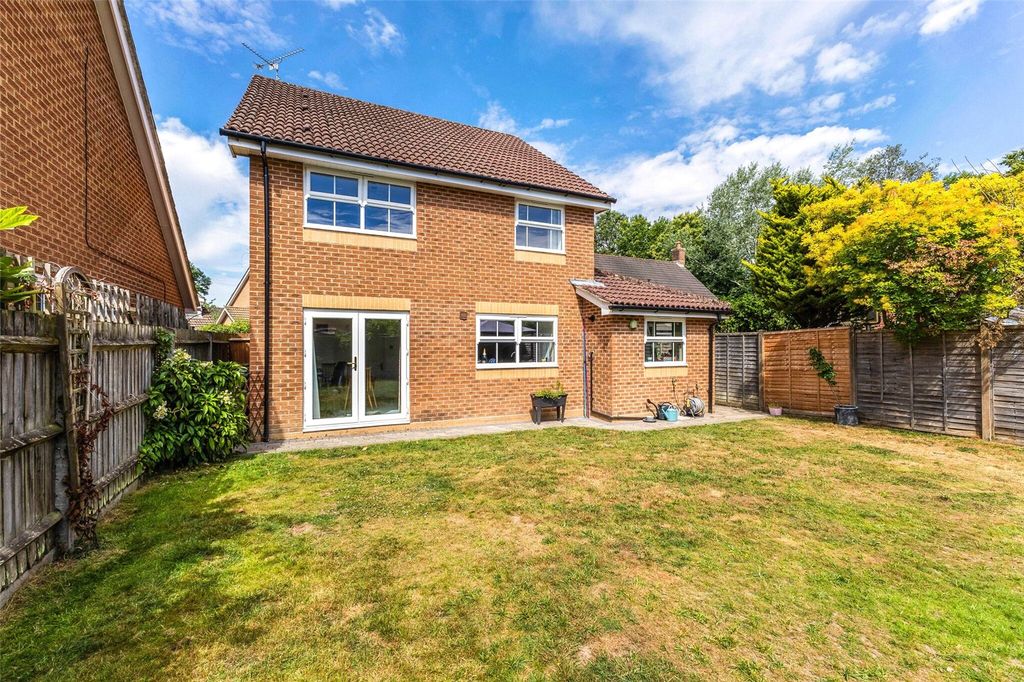 Additional image 10 of 4 bed detached house for saleTylston Meadow, Liphook, Hampshire GU30