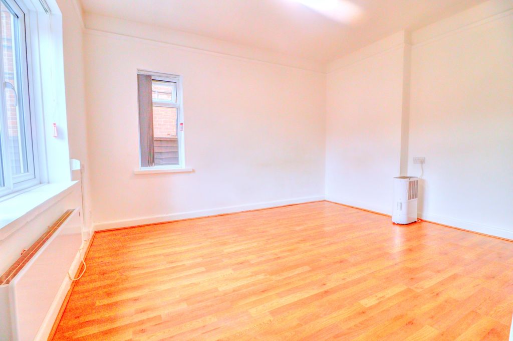 Property photo 1 of 4 Picture No. 07