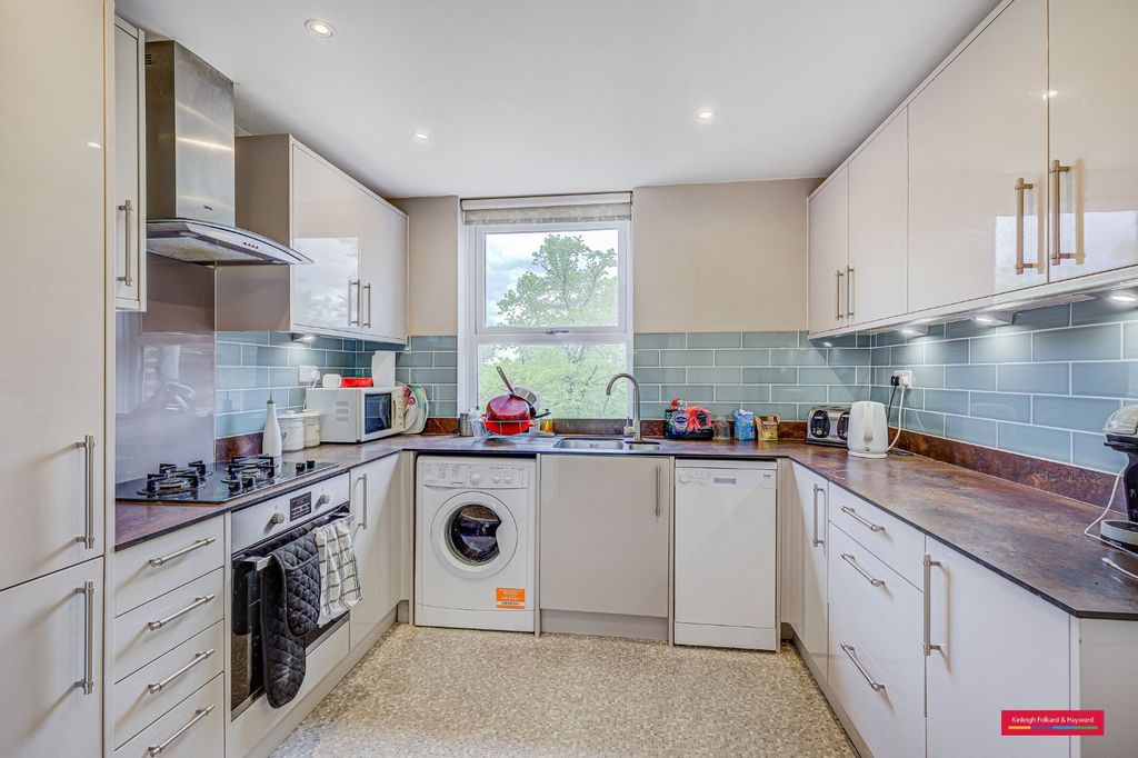 Property photo 2 of 7 Picture No. 07