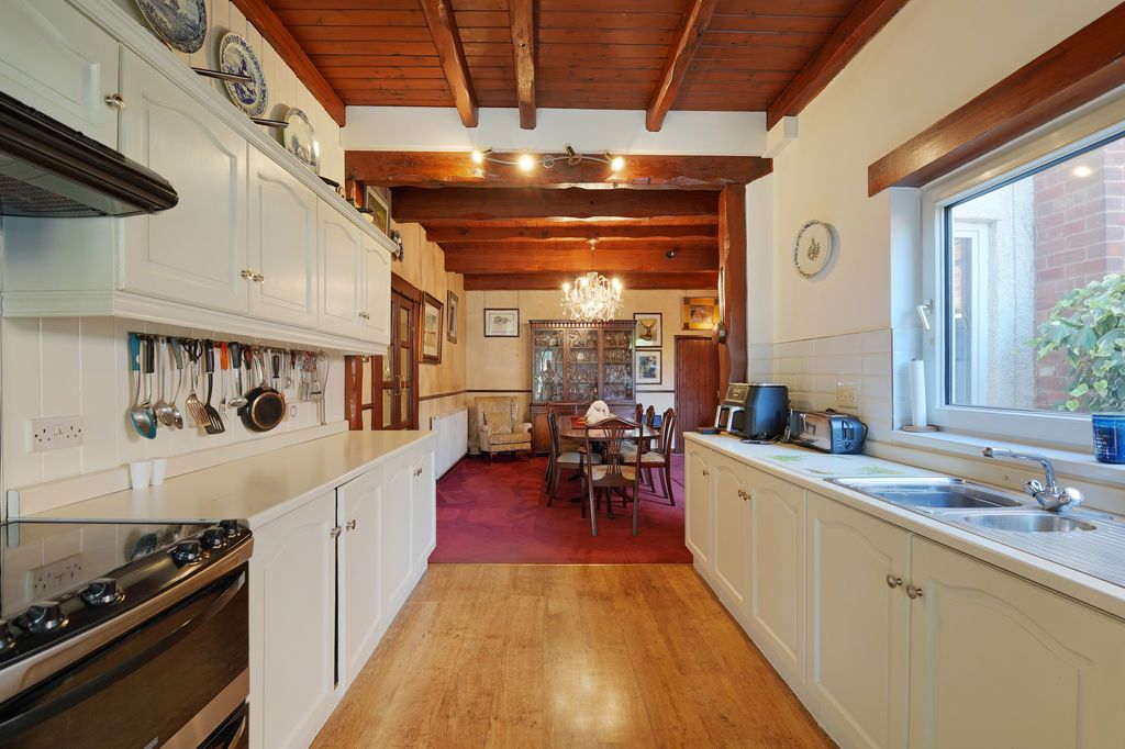 Property photo 3 of 38 Kitchen