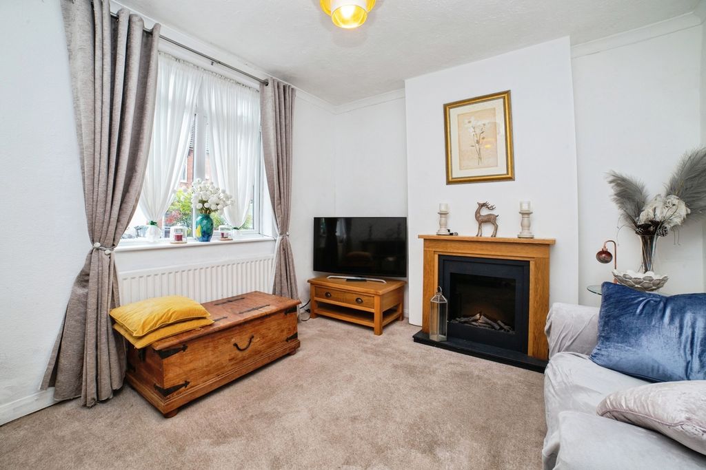 Property photo 2 of 16 Pbox-Img.Jpg