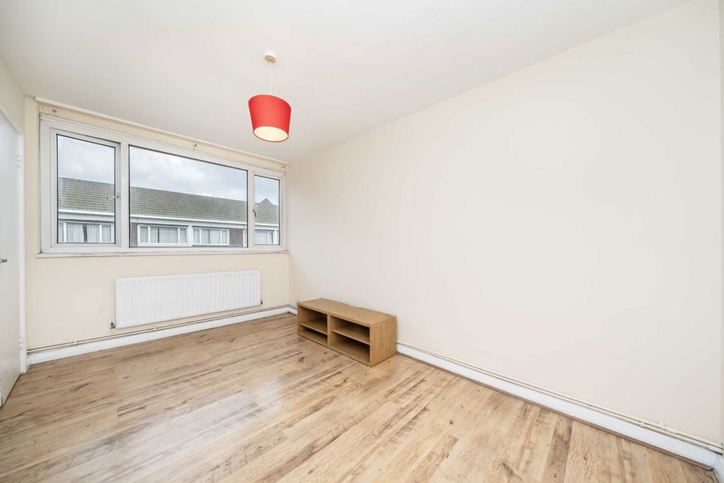 Property photo 2 of 4