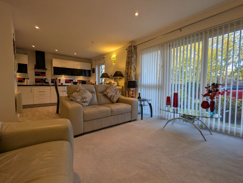 Property photo 3 of 17 Photograph 3