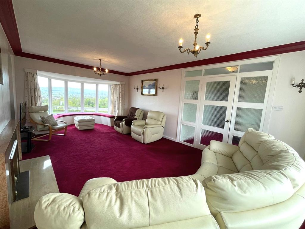 Property photo 3 of 17 Dd.Jpg
