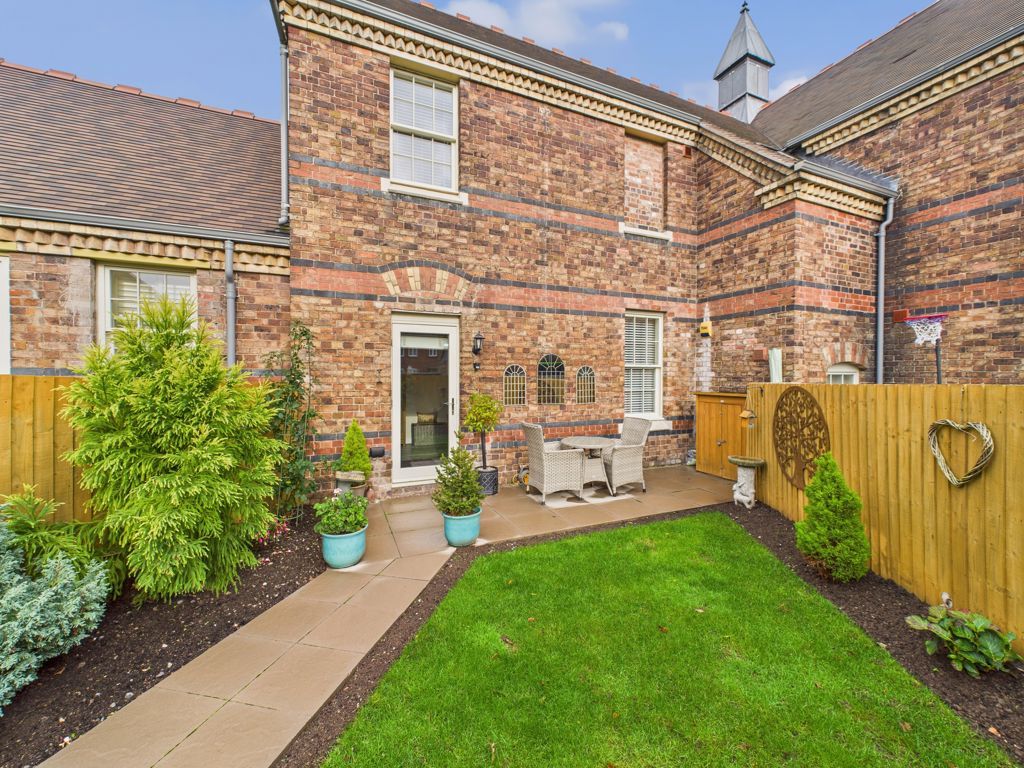 Property photo 1 of 17 Photo 19