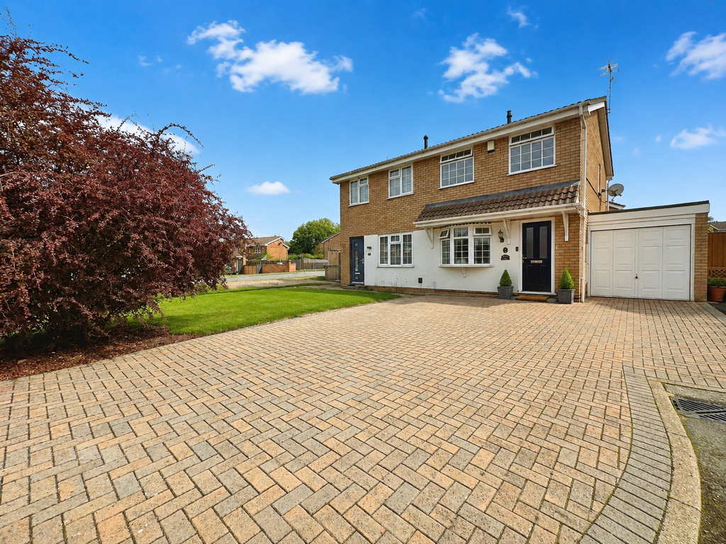 Property photo 1 of 31
