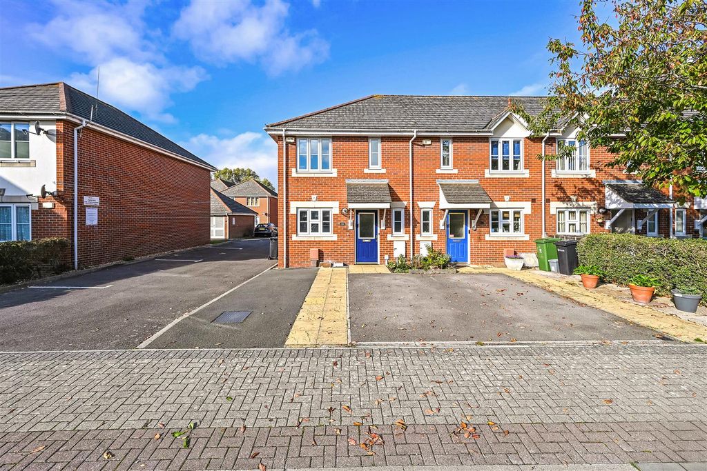 Property photo 1 of 18 Front View 2.Jpg