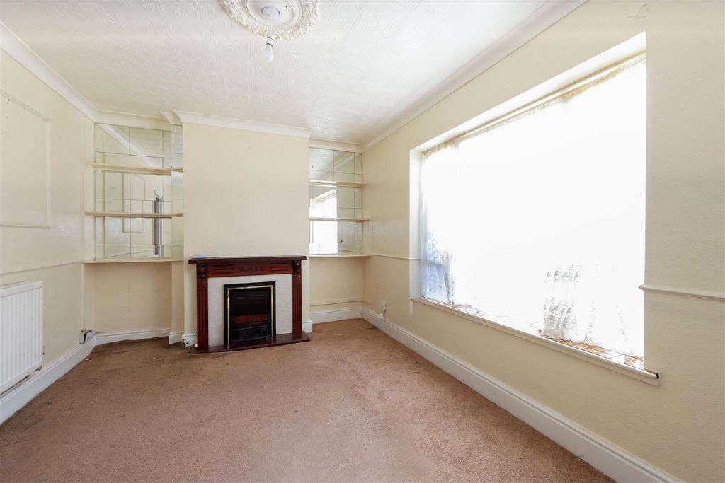 Property photo 2 of 9 Living Room