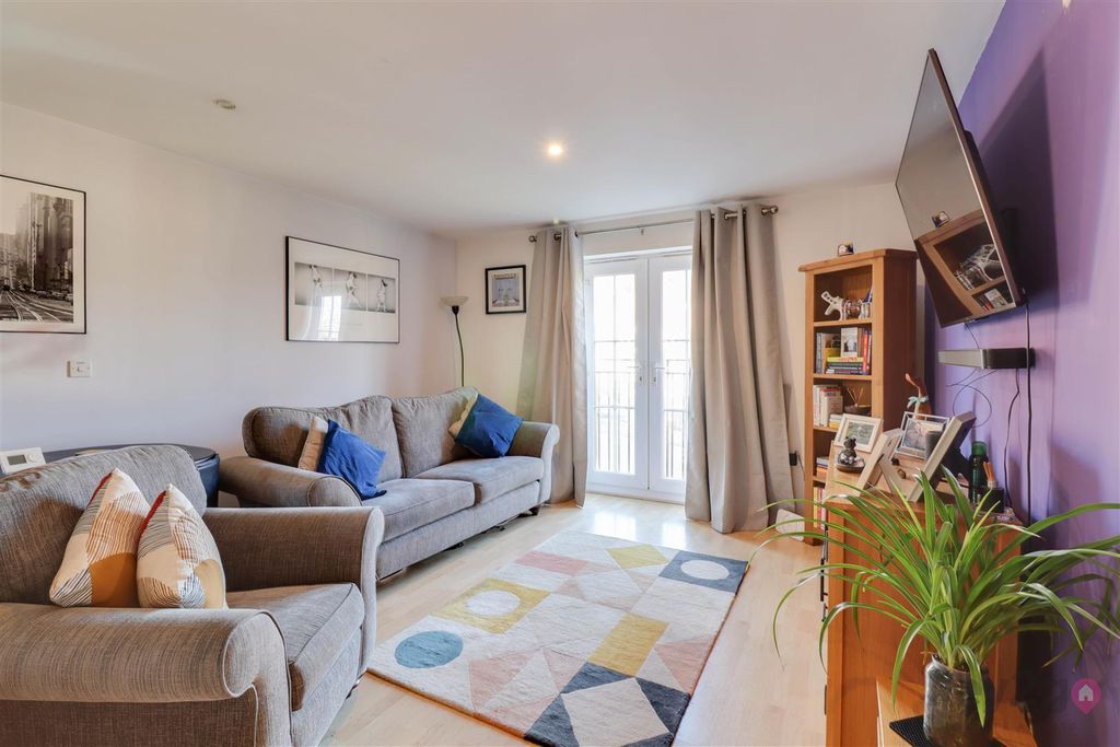 Property photo 2 of 15 Img_5872-Img_5874.Jpg