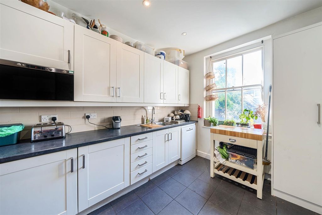 Property photo 2 of 19 1029588 (3).Jpg