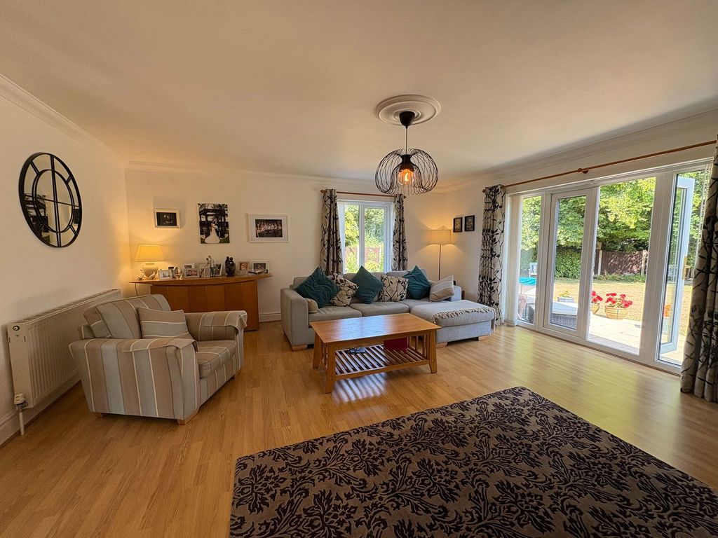 Property photo 2 of 50