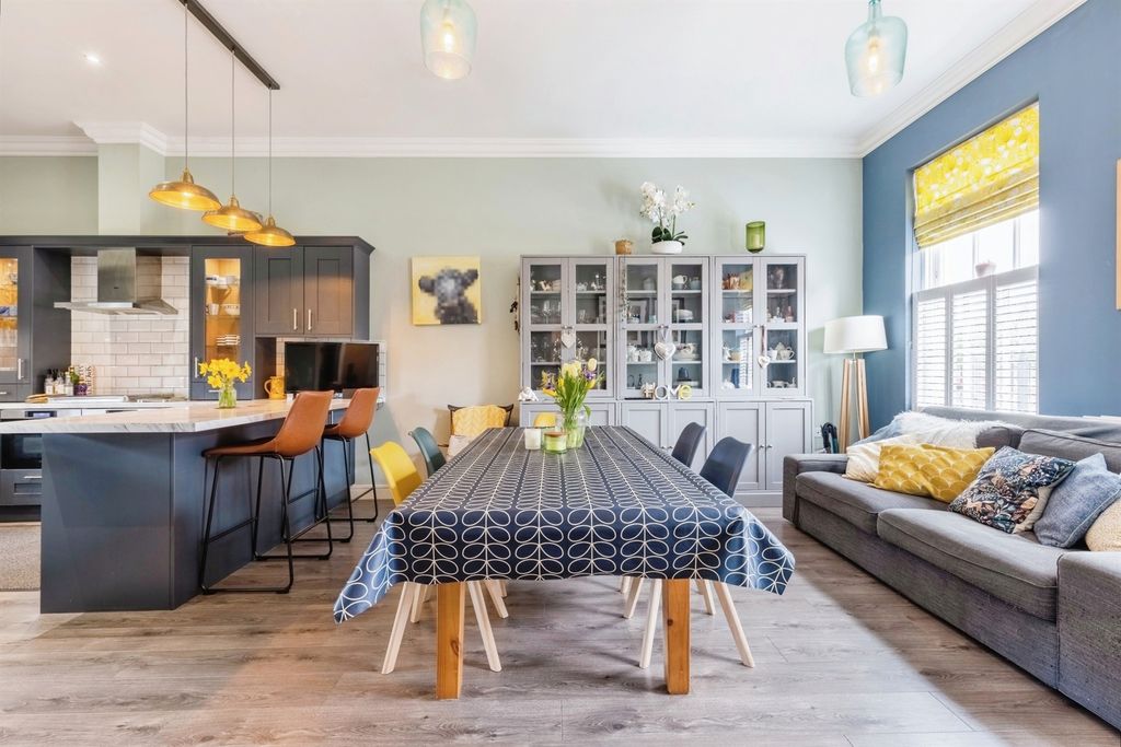 Property photo 3 of 21 Open Plan Kitchen & Dining