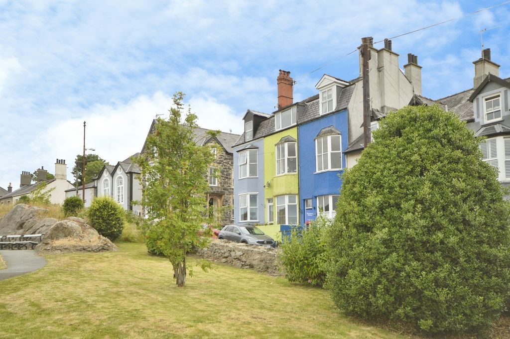 Additional image 20 of 2 bed flat for saleBeach Road, Menai Bridge, Isle Of Anglesey LL59