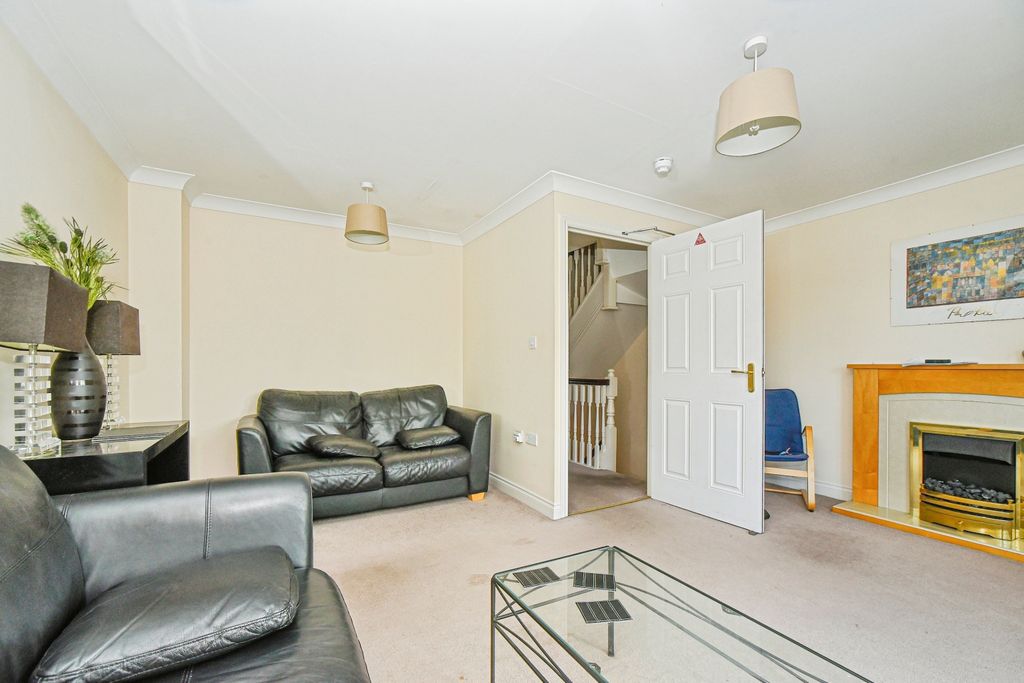 Property photo 3 of 20