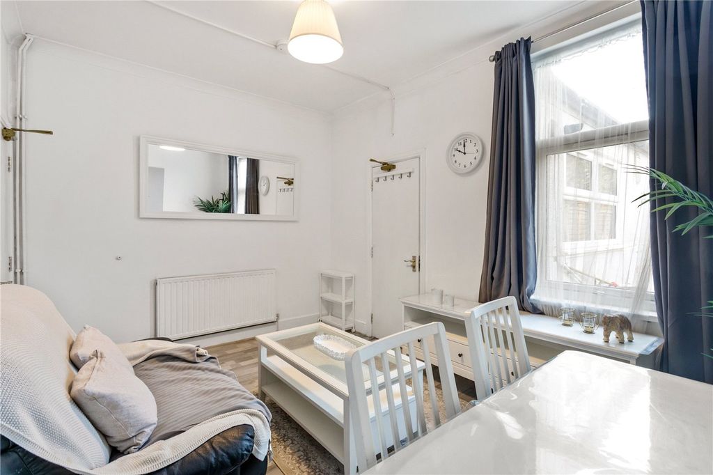 Property photo 2 of 13 Picture No. 05