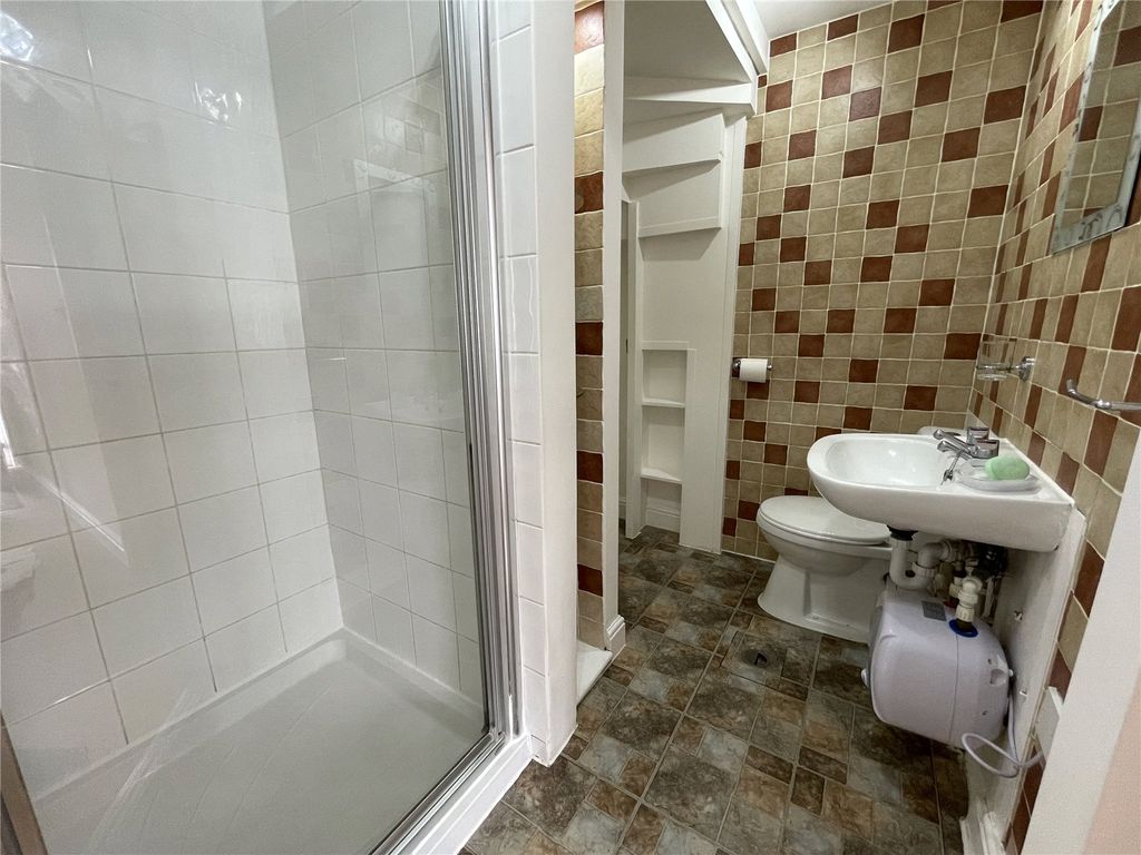 Property photo 2 of 8 Picture No. 07