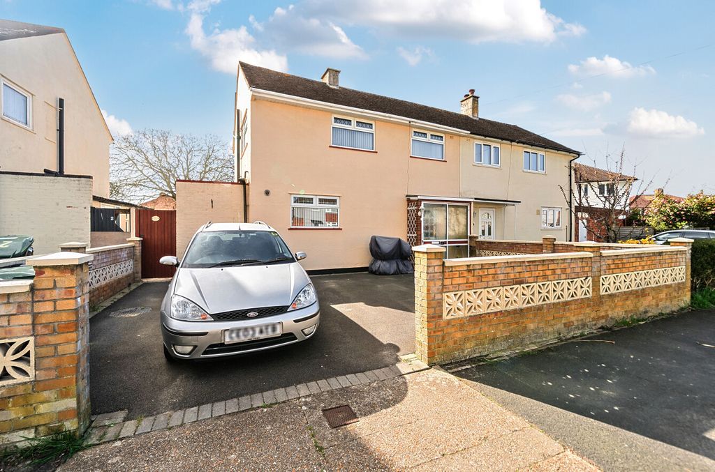 Property photo 1 of 12 1435746-16-69c41F...