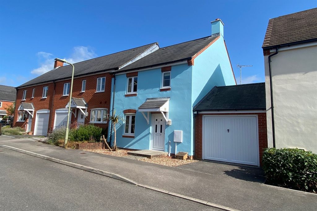 Property photo 1 of 13 (Main)