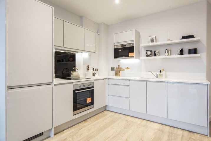 Property photo 3 of 14 Vb2327897 The Green At Epping Gate 1 Bed Show Apartment Plot 20 19 716x515