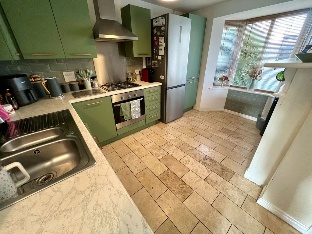 Property photo 2 of 22