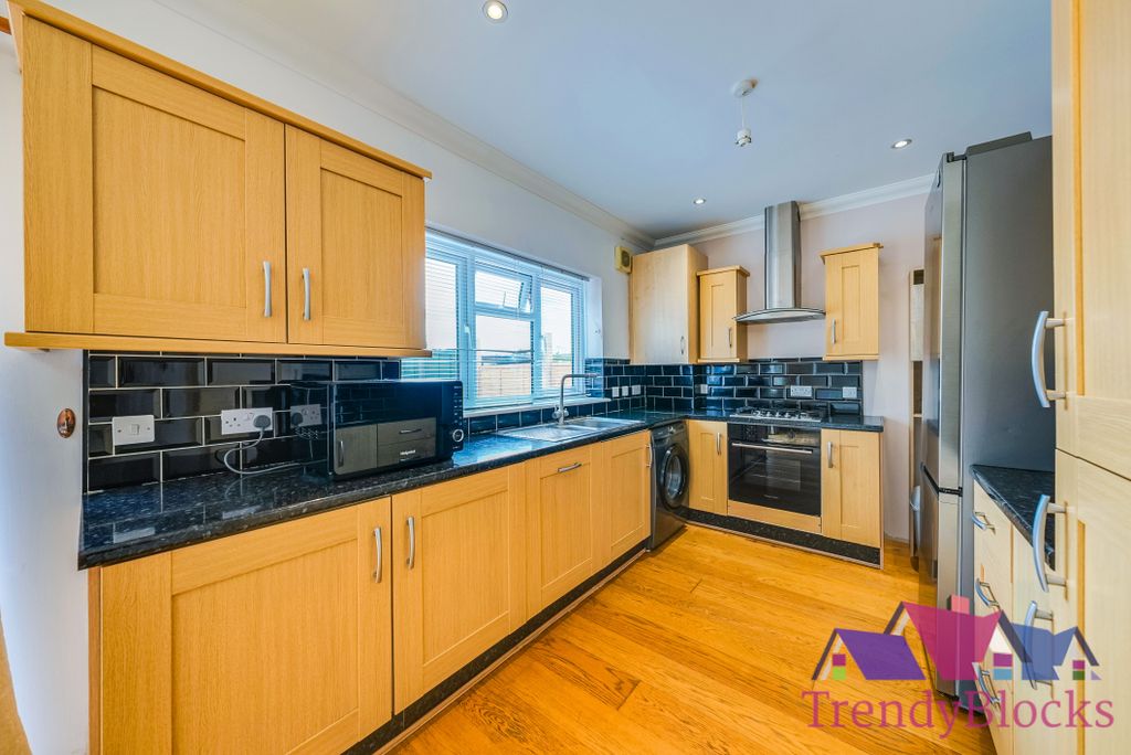 Property photo 2 of 2