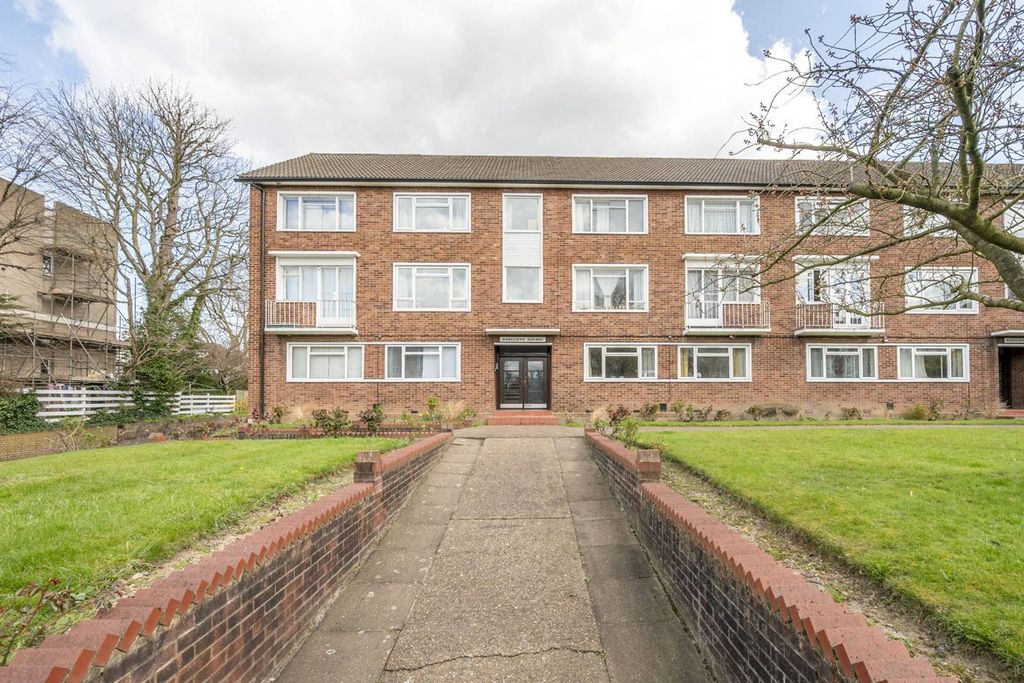 Property photo 1 of 7