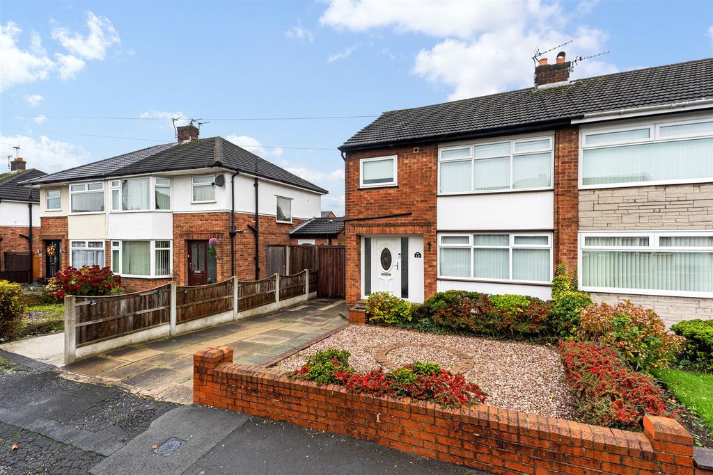 Property photo 1 of 15 12 Arnside Avenue External.Jpg