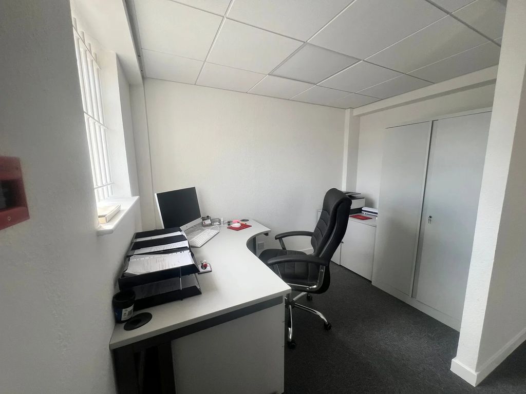 Property photo 2 of 4