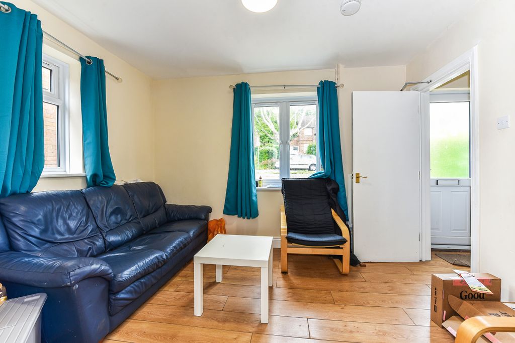 Property photo 3 of 15 Ph11_5216989