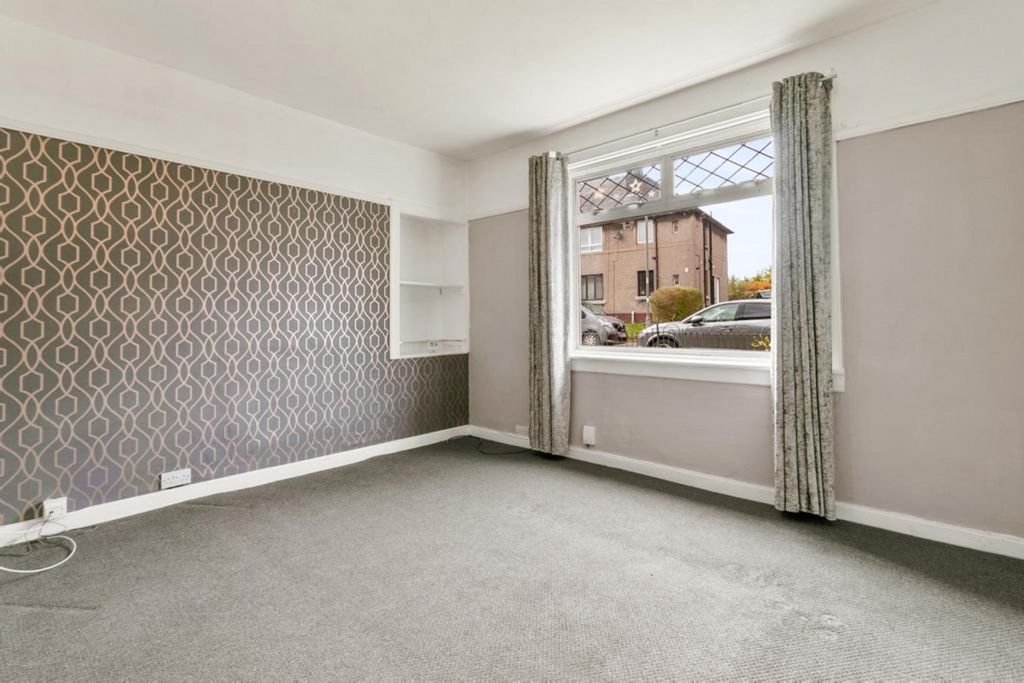 Property photo 3 of 28