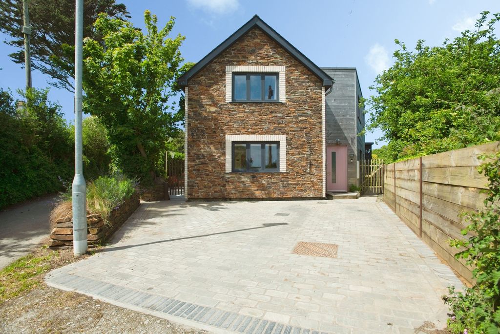 Property photo 1 of 21 Pbox-Img.Jpg