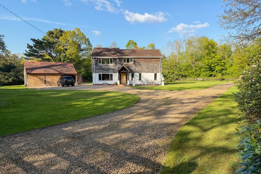 Property photo 1 of 25